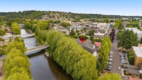 401-55 Williams Ave S, Renton, WA, 98057-2179 | Card Image
