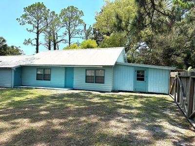 541 Hwy 98 E, House other with 2 bedrooms, 2 bathrooms and null parking in Eastpoint FL | Image 3