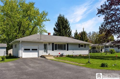 12 Devon St, Jamestown, NY, 14701-4206 | Card Image