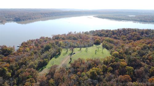 18101 S 641 Rd, Wyandotte, OK, 74370 | Card Image