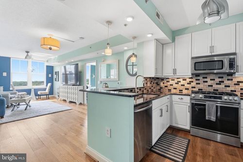 815-11760 Sunrise Valley Dr, RESTON, VA, 20191-1430 | Card Image