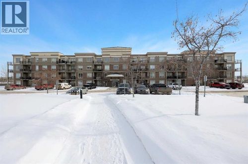 136 Sandpiper Rd, Fort Mcmurray, AB, T9K0J7 | Card Image