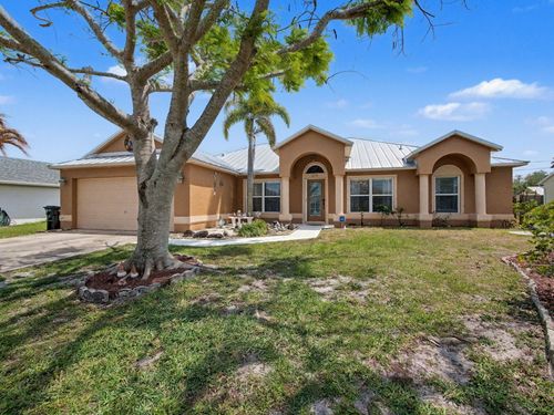 2674 Se Creston Ln, Port St. Lucie, FL, 34952-6622 | Card Image