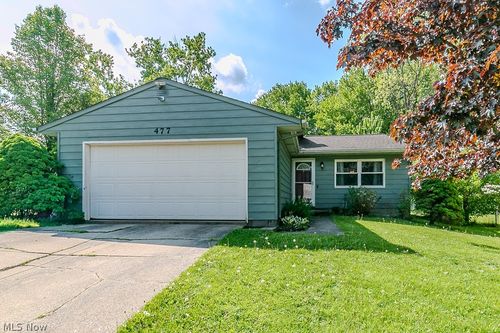 477 Hickory Ln, Painesville, OH, 44077-2740 | Card Image
