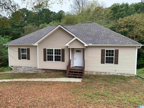 801 Lakeshore Cir, Warrior, AL, 35180-6702 | Card Image