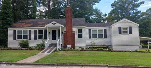 1009 Walnut St W, Wilson, NC, 27893-3027 | Card Image