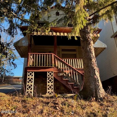 1901 3rd Ave, Altoona, PA, 16602-2339 | Card Image