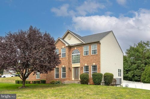 800 Lake Dr, WINCHESTER, VA, 22601-2682 | Card Image