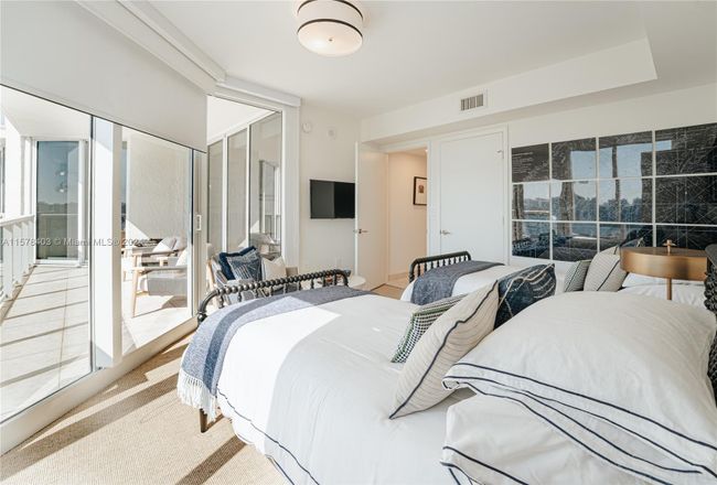 LPH07 - 19333 Collins Ave, Condo with 3 bedrooms, 3 bathrooms and null parking in Sunny Isles Beach FL | Image 22