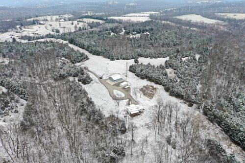 1317 Drydock Rd, Lawrenceburg, KY, 40342-9510 | Card Image