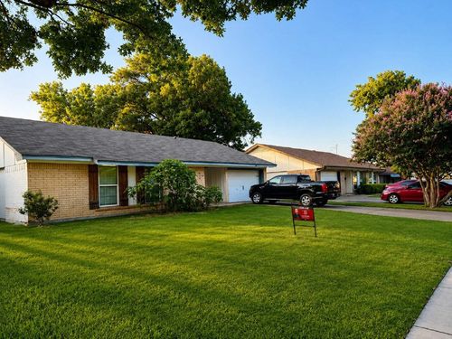 617 Dewberry Dr, Lewisville, TX, 75067-4440 | Card Image