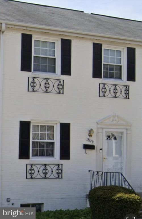 68-5129 Clacton Ave, SUITLAND, MD, 20746-3829 | Card Image