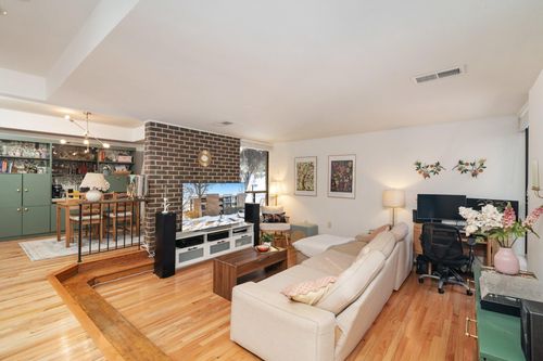 3-102-2110 Bonnywood Ln, SILVER SPRING, MD, 20902-5216 | Card Image
