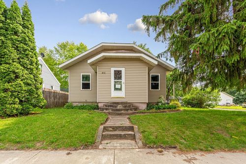 410 Spruce Ave Nw, Montgomery, MN, 56069-1045 | Card Image