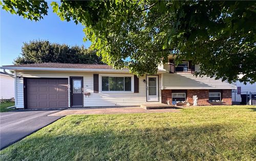10 Nova Ln, Gates, NY, 14606-5828 | Card Image