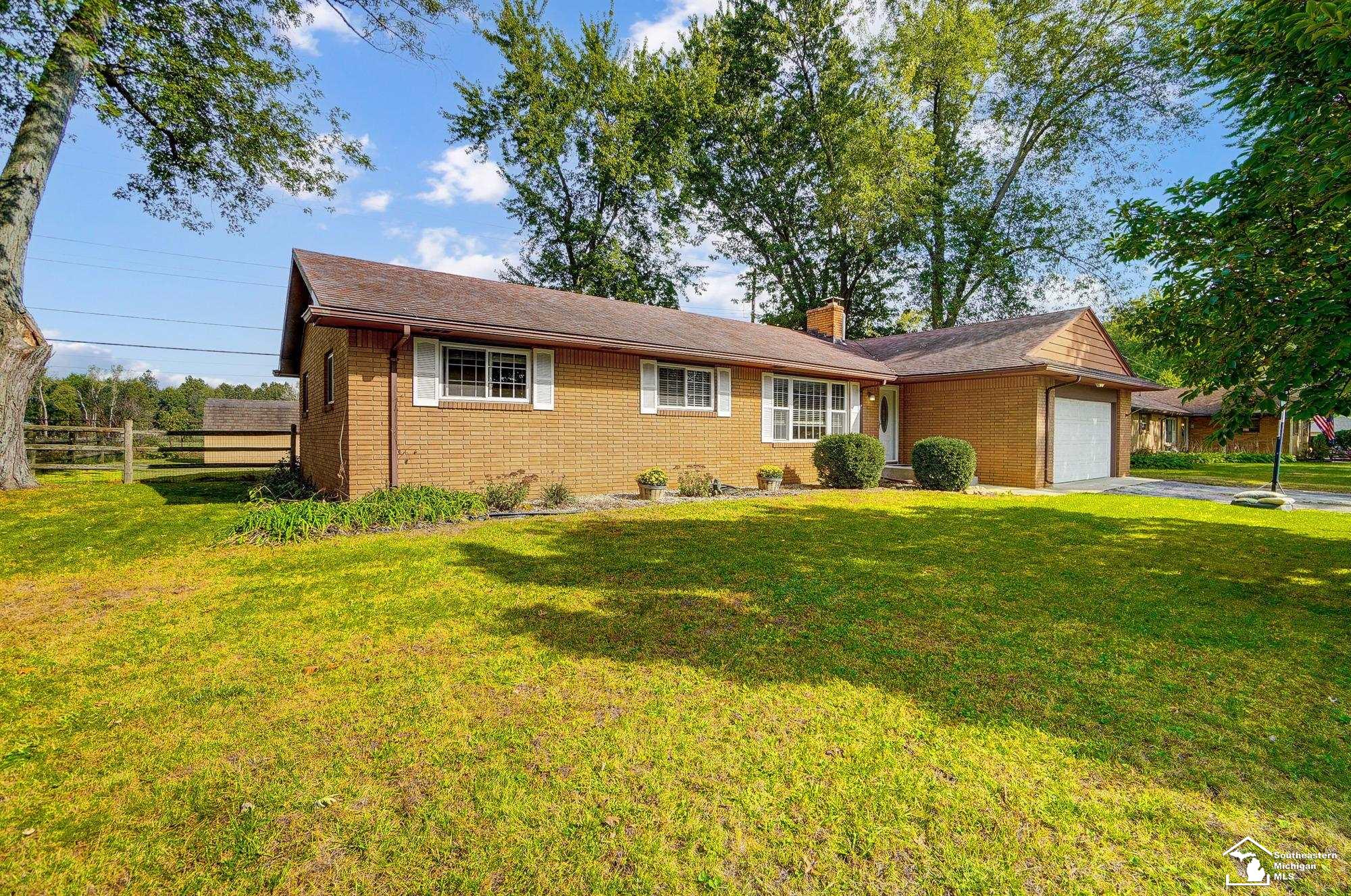 Meadowbrook Way, Temperance, MI 48182