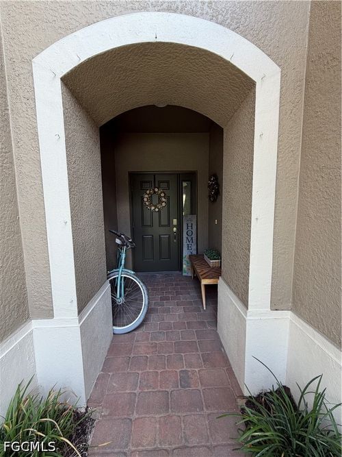3765 Tilbor Cir, FORT MYERS, FL, 33916-8038 | Card Image