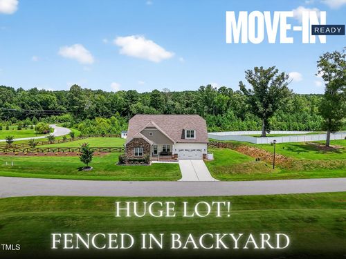 37 Berg St, Smithfield, NC, 27577-3347 | Card Image