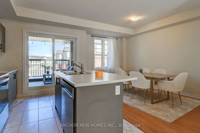 2091 Prestonvale Rd, House attached with 4 bedrooms, 3 bathrooms and 1 parking in Courtice ON | Image 10