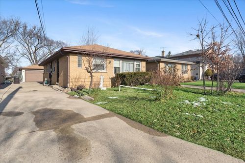 4506 Main St, Skokie, IL, 60076-2060 | Card Image