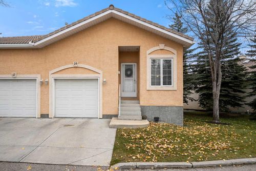 19 Scimitar Heath Nw, Calgary, AB, T3L2E1 | Card Image