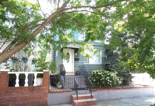 1048 E 98th St, Brooklyn, NY, 11236-2604 | Card Image