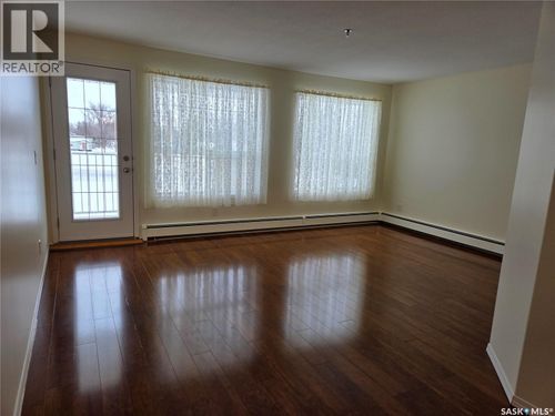 729 101st Ave, Tisdale, SK, S0E1T0 | Card Image