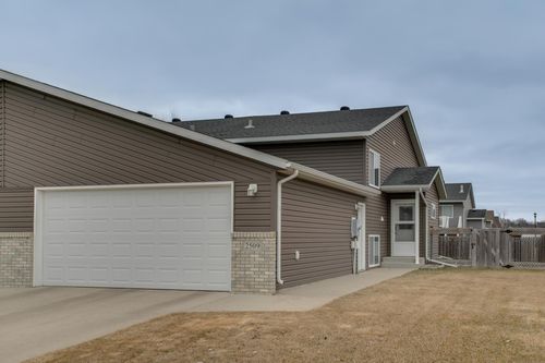 2509 8th Ct W, West Fargo, ND, 58078-5009 | Card Image