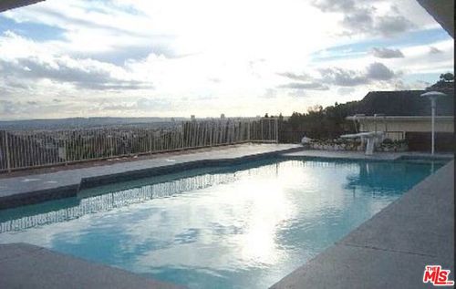 5238 Los Encantos Way, Los Angeles, CA, 90027 | Card Image
