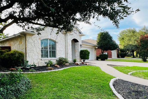 9500 Castle Pines Dr, Austin, TX, 78717-3898 | Card Image
