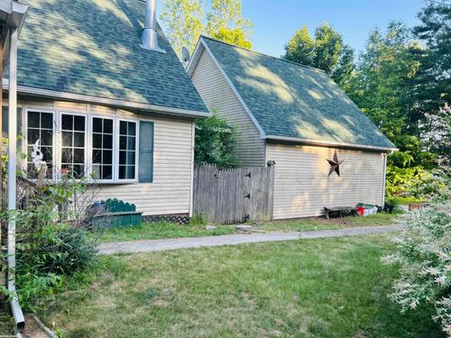 6553 Mayville Rd, Clifford, MI, 48727-9505 | Card Image