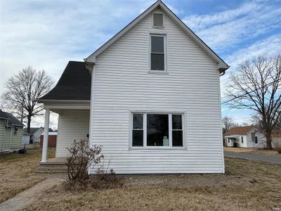 841 N Franklin, House other with 3 bedrooms, 2 bathrooms and null parking in Staunton IL | Image 1