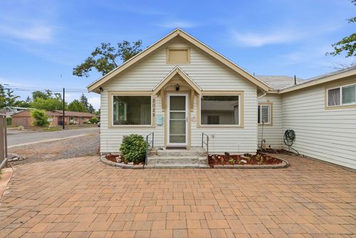 2028 E Mission Ave, Spokane, WA, 99202-2627 | Card Image