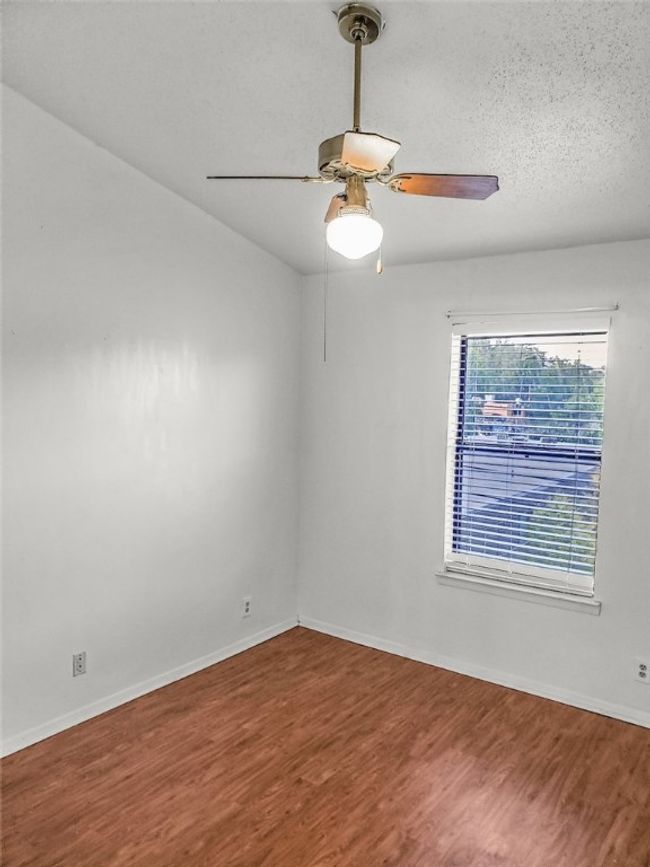 APT-305 - 106 E 30 Th St, Condo with 2 bedrooms, 2 bathrooms and 2 parking in Austin TX | Image 12