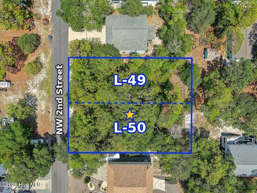 158 Nw 2nd St, Oak Island, NC, 28465-6805 | Card Image