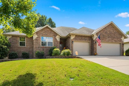 3852 W Village Ter, Springfield, MO, 65810-1075 | Card Image