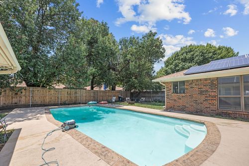 1223 Heather St, Grapevine, TX, 76051-5123 | Card Image