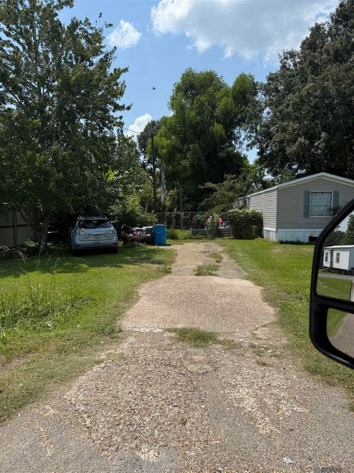 7743 Park St, Ventress, LA, 70783-3522 | Card Image