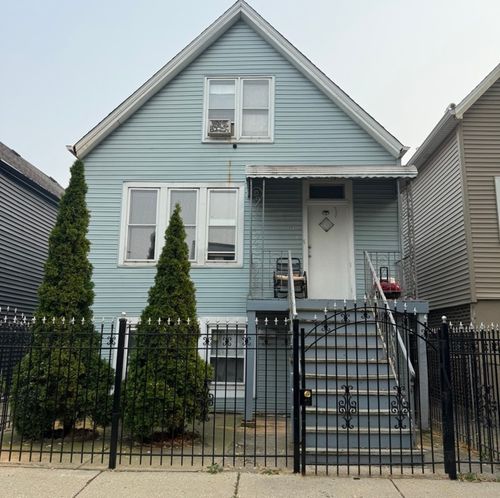 3303 W 38th Pl, Chicago, IL, 60632-2716 | Card Image