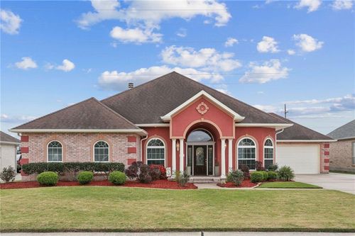 3430 Bridgewater Dr, Harvey, LA, 70058-7431 | Card Image