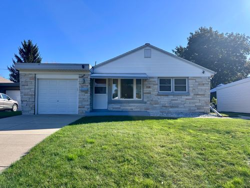 2758 S 58th St, Milwaukee, WI, 53219-3147 | Card Image