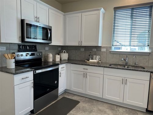 3111 Red Columbine, New Braunfels, TX, 78130-0316 | Card Image