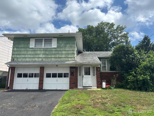 64 S Cliff Rd, Colonia, NJ, 07067-4032 | Card Image