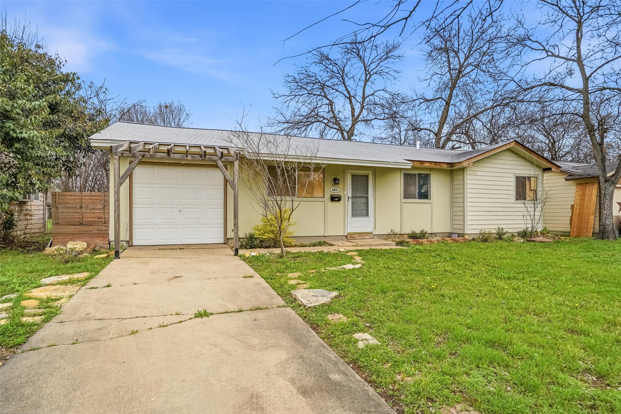 Residential in Forest Hill 2