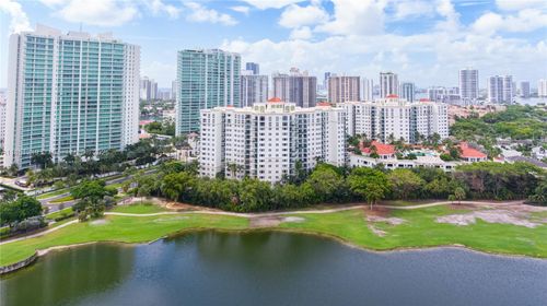 apt-1114-20000 E Country Club Dr, Aventura, FL, 33180-3011 | Card Image
