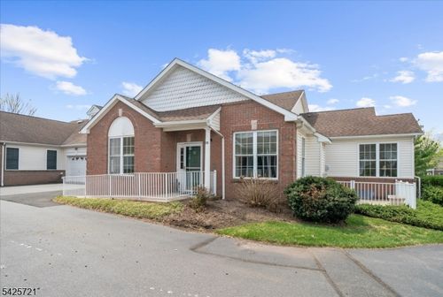 22 Samson Dr, Flemington, NJ, 08822-3197 | Card Image