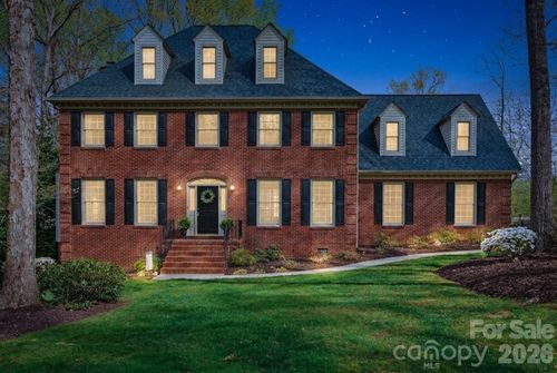 121 Sterling Ct, Salisbury, NC, 28144-8301 | Card Image