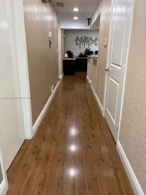 5124 Hollywood Blvd, Hollywood, FL, 33021-6518 | Card Image