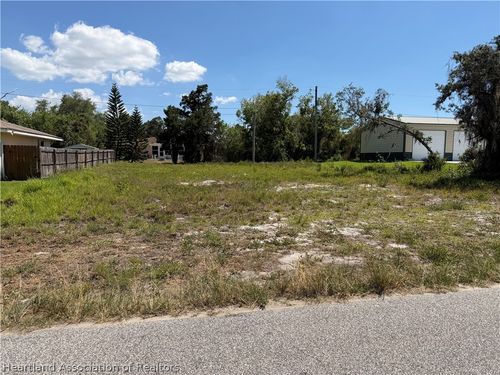 110 Lime Rd Nw, LAKE PLACID, FL, 33852-9751 | Card Image