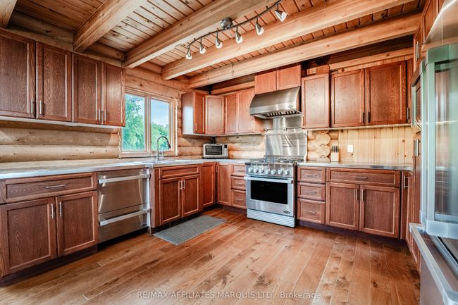 19799 County Rd, House other with 4 bedrooms, 3 bathrooms and 15 parking in Dunvegan ON | Image 4
